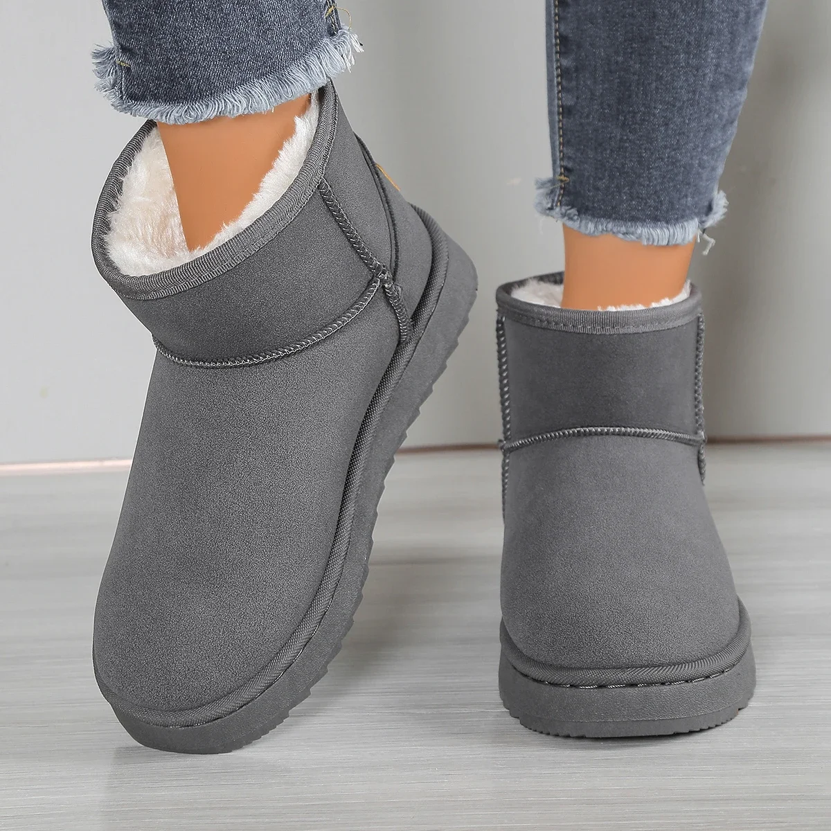 Damen-Schneestiefel im neuen Stil, dicke Sohle, mit Fleece gefüttert, kurze Stiefel, kältebeständige Stiefel, rutschfeste Winterschuhe, warme Schneeschuhe aus Baumwolle – Detail 4