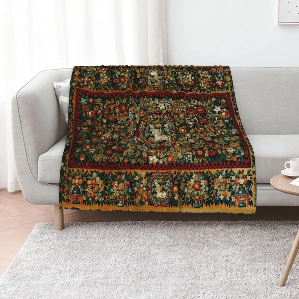 

Medieval Unicorn Floral Tapestry Throw Blanket christmas gifts Furry Fashion Sofas Bed covers Blankets