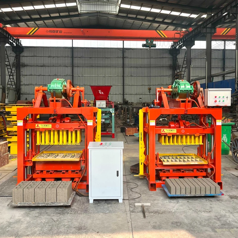 Bricks Making Machines Paving Cement Block Making Machinery Semi-Automatic QT4 Model Sale in Africa