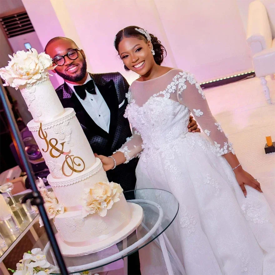 Vestido De novia personalizado con apliques De encaje, Vestido De Casamento 2025, corte en A africano, manga larga 3/4, Vestido De novia De talla grande