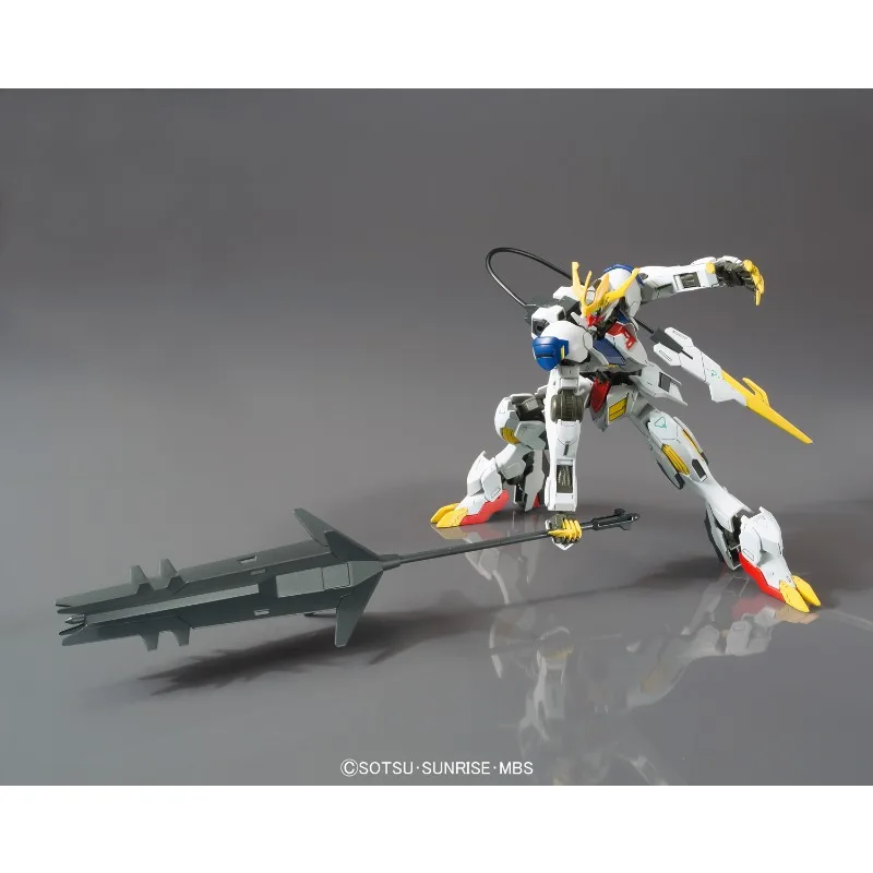 在庫ありバンダイ本物の HG 1:144 ガンダムバルバトスシリウス皇帝フォームガンダムアニメアクションフィギュア組立モデルおもちゃギフト