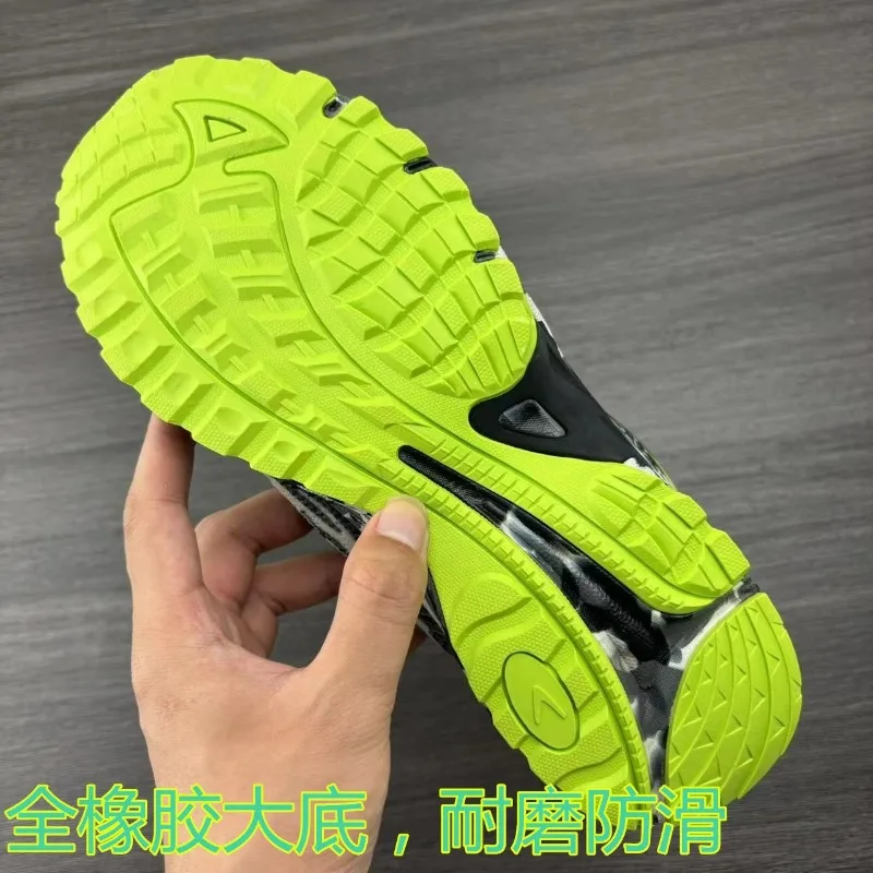 2025 جديد درب احذية الجري الرجال أبيض أسود أحذية رياضية رجالي مصمم المشي الركض حذاء أعلى جودة حذاء للجيم في الهواء الطلق