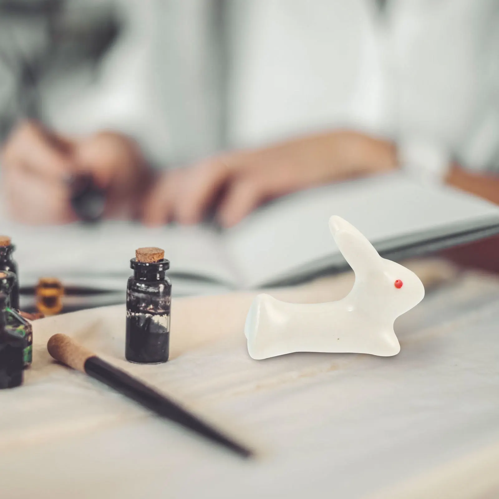 

2Pcs Ink Brush Stand Ceramic Calligraphy Brush Rest Premium Ceramic Material Widely Used in Painting Calligraphy Writing Tool