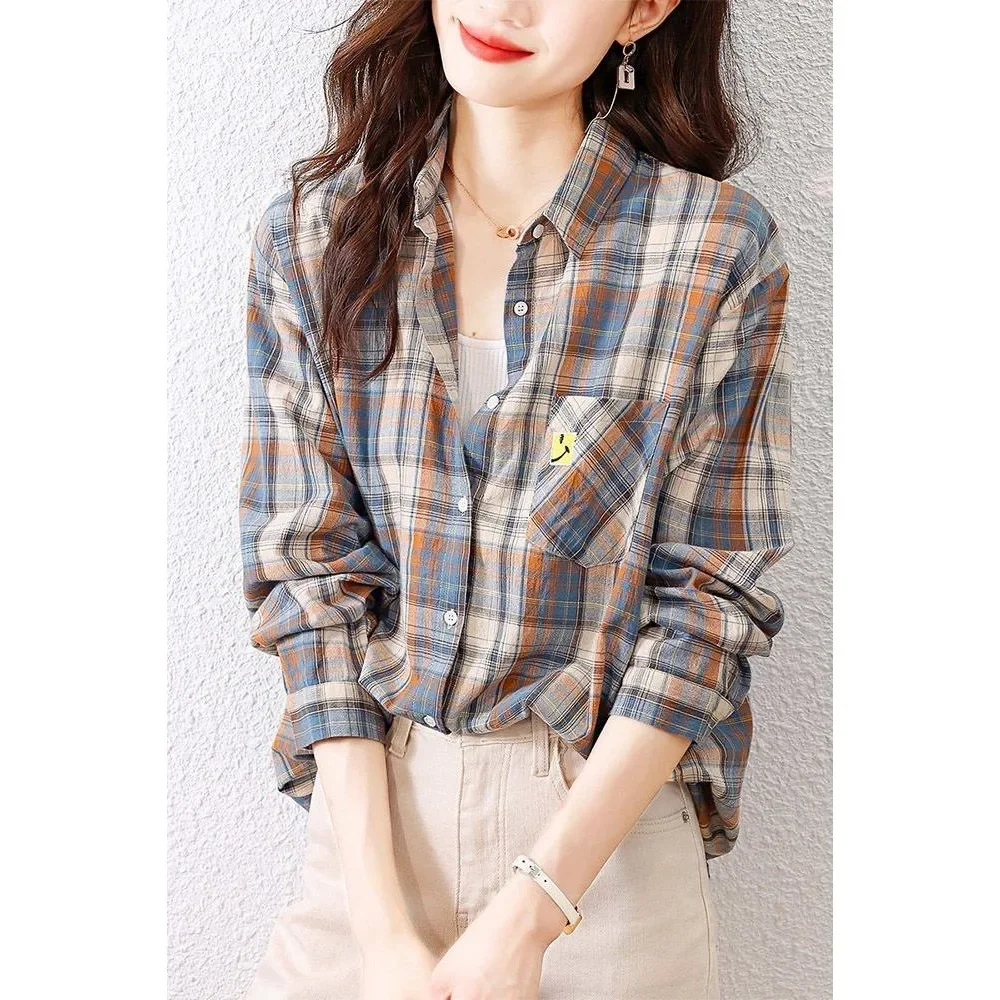 Checkered shirt for women in spring and autumn new fashionable and retro pure cotton shirt worn with a foreign