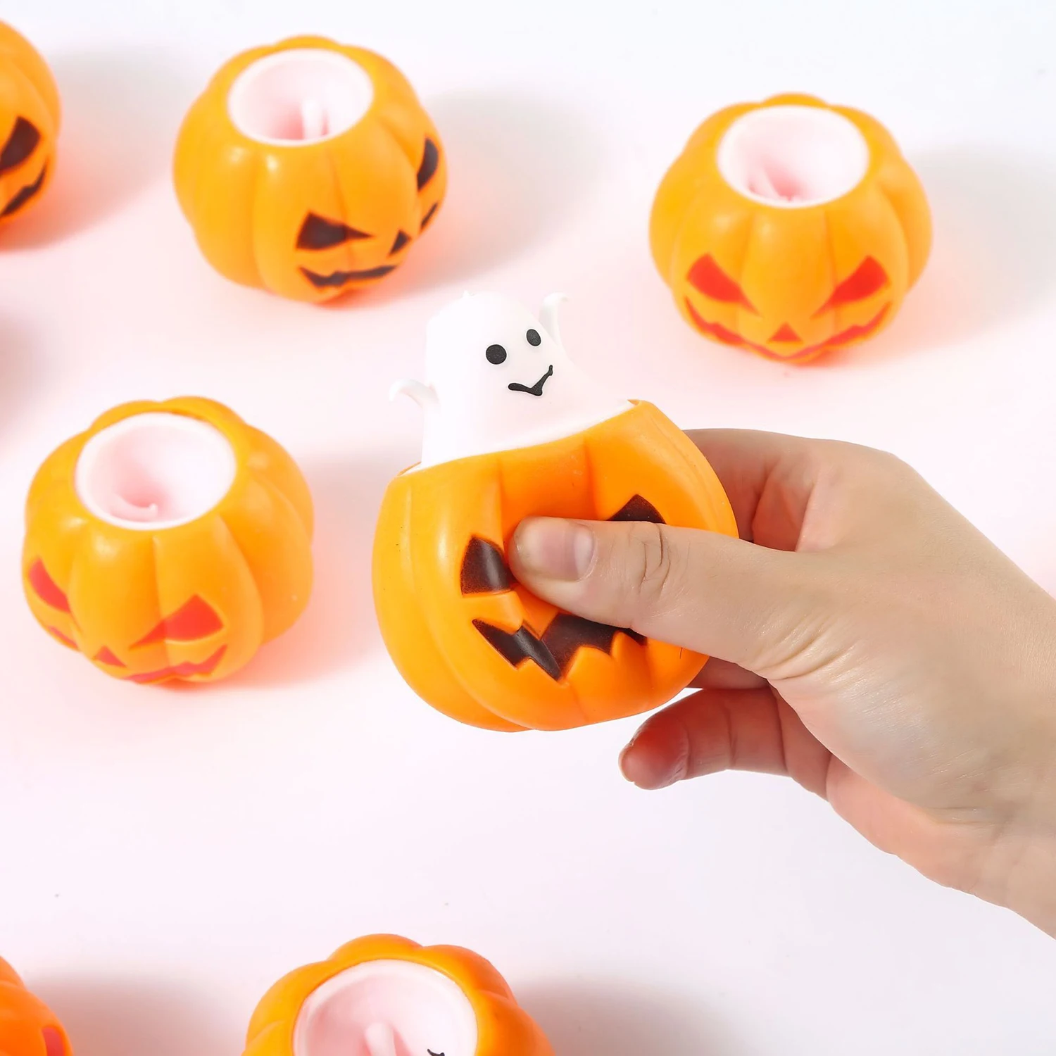 Halloween Pumpkin Squeezing Toy - Holiday Party Stress Relief Portable Squeezing Toy Gift