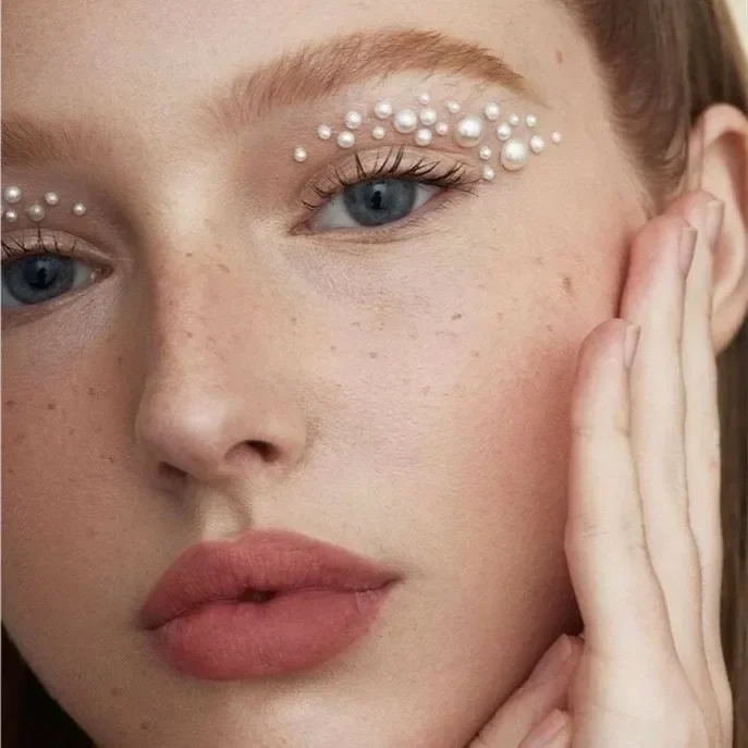 1pc Glitter Diamond Makeup Eyeliner Eyeshadow Face Rhinestone Sticker Jewelry Eyes Stage Party Makeup Crystal Tattoo Sticker