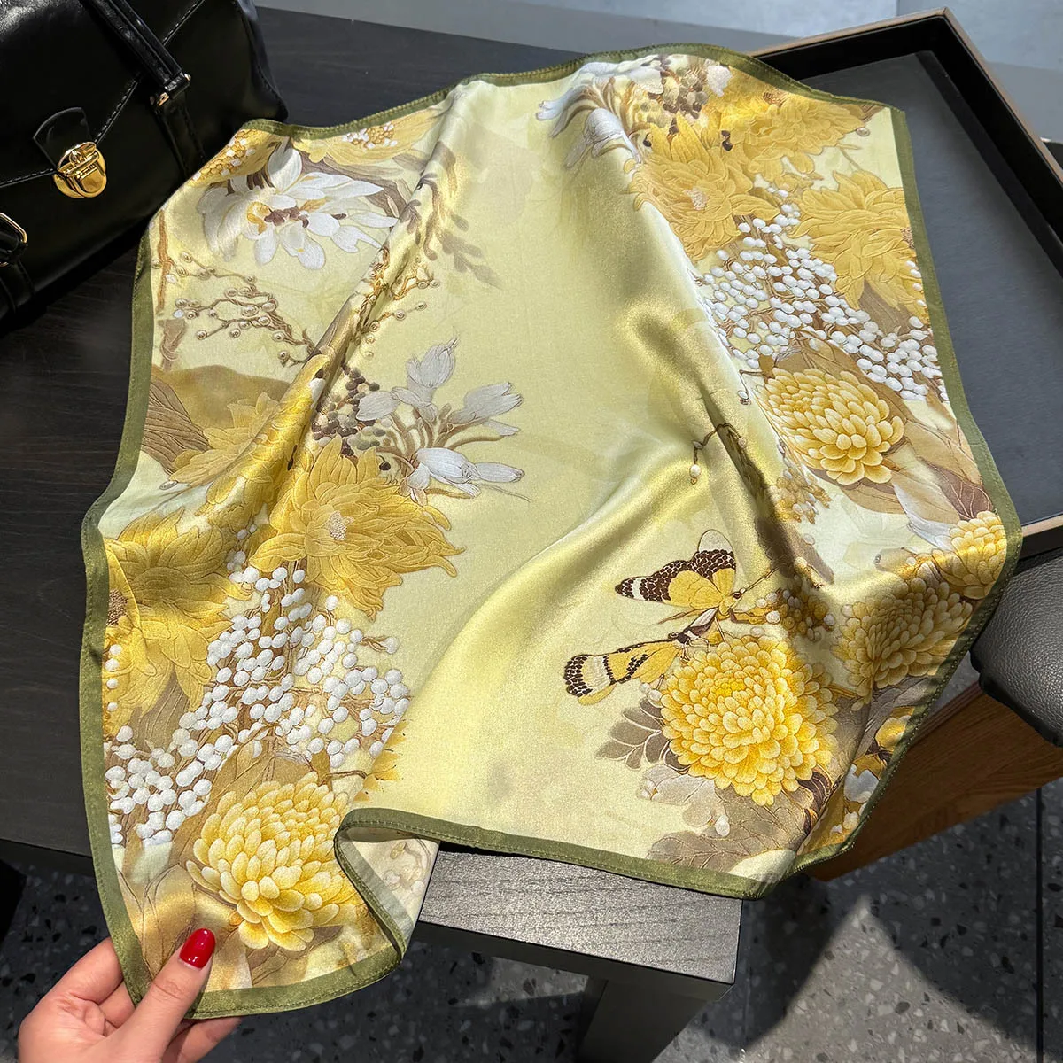 

New Wraps 100% Real Silk Scarf Square Hijab Headband Scarves Shawl Women Ladies Foulard Natural Pashmina Fashion Bandana