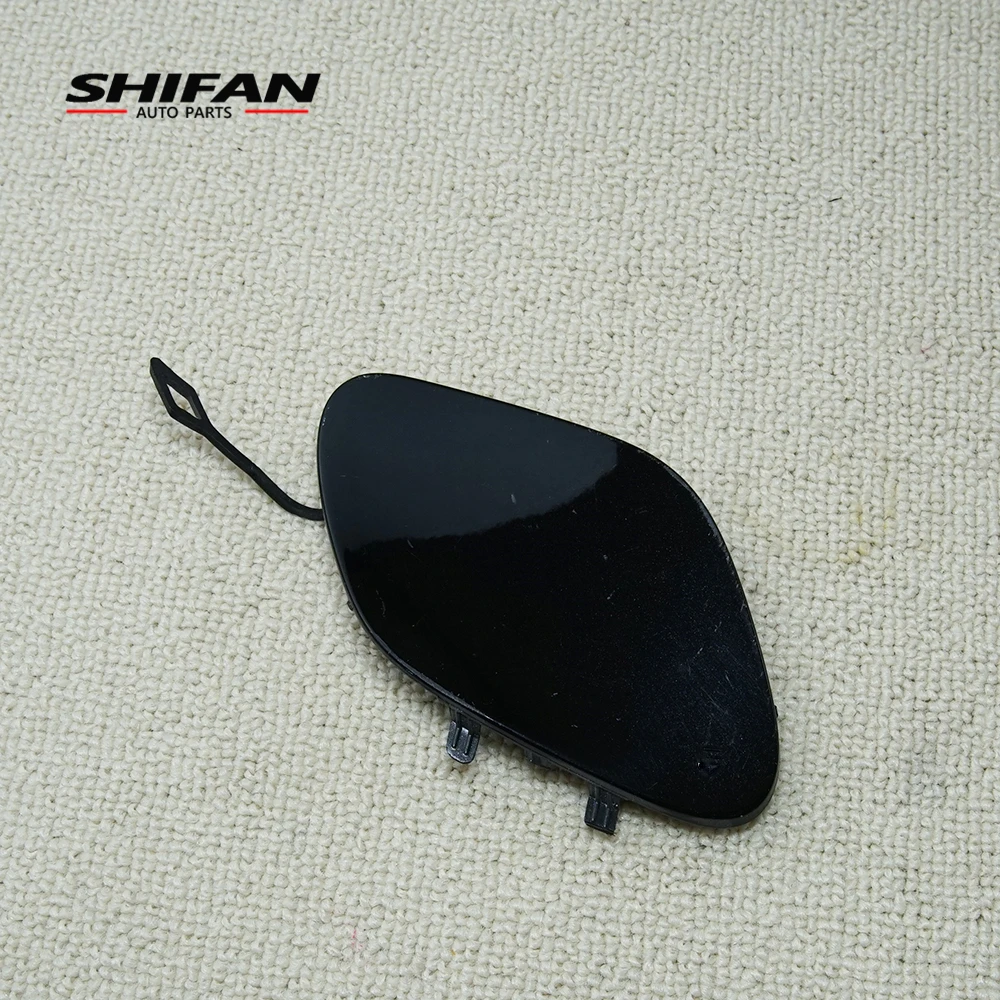 A2058856402 Front Bumper Tow Eye Cap Tow Hook Cover For Mercedes Benz W205 C CLASS C200 2018 2019 2058856402 Car Accessories