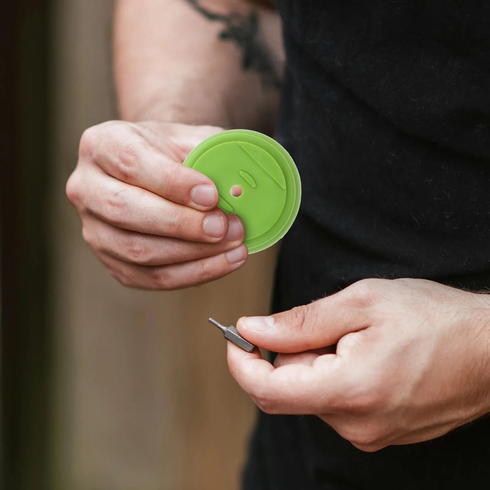 

2 шт. основания для лезвий триммера, запасная часть для электрической газонокосилки, прочный полипропиленовый материал, простая установка, аксессуар для садового инструмента, маленький размер