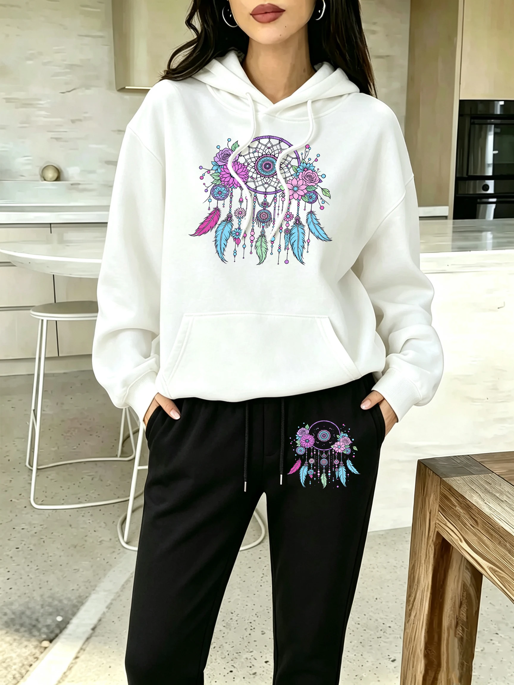 Winter Clothing For Women - 다채로운 색상의 드림캐처, 파란색 꽃무늬, 깃털
