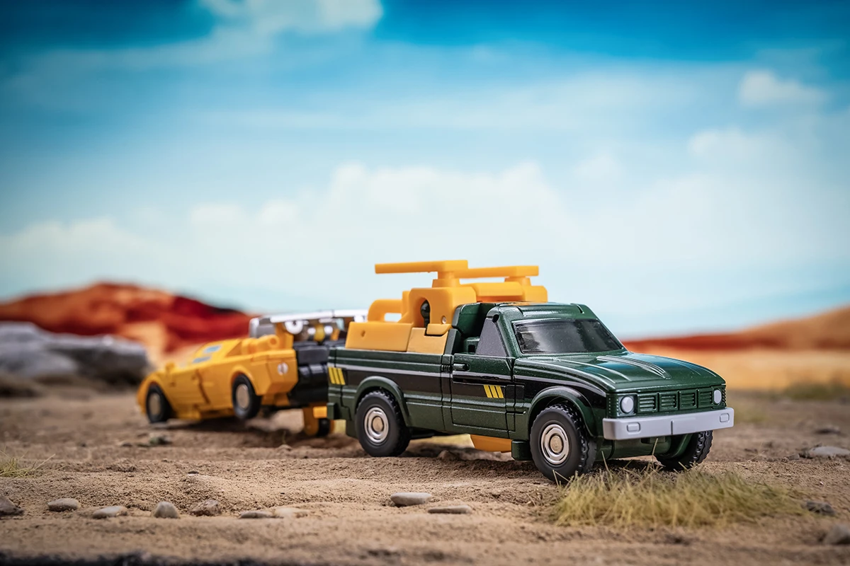 NA H65 Holist Samochód Transformacja G1 Animowana Zabawka Newage Pocket War Mała Skala