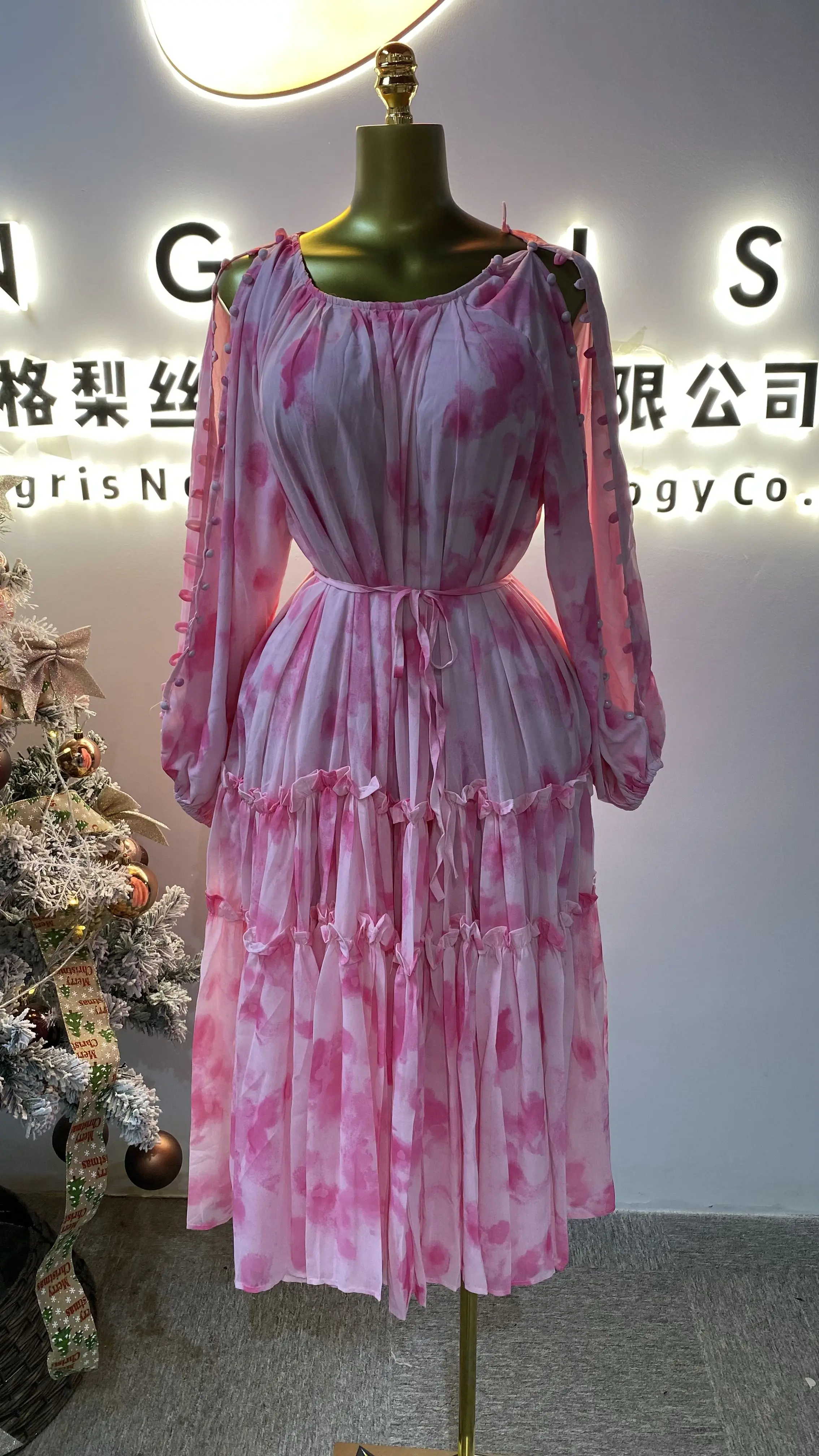 

Boutique wholesale 2025 autumn new temperament round neck waist slim a line printed women's clothing-GZMM443