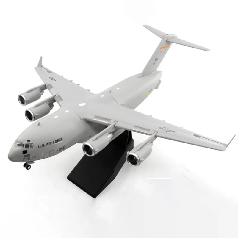 1:200 Scale C-17A Globemaster 05-5151 Alloy finished aircraft model Static decorations Souvenir gifts furniture decoration