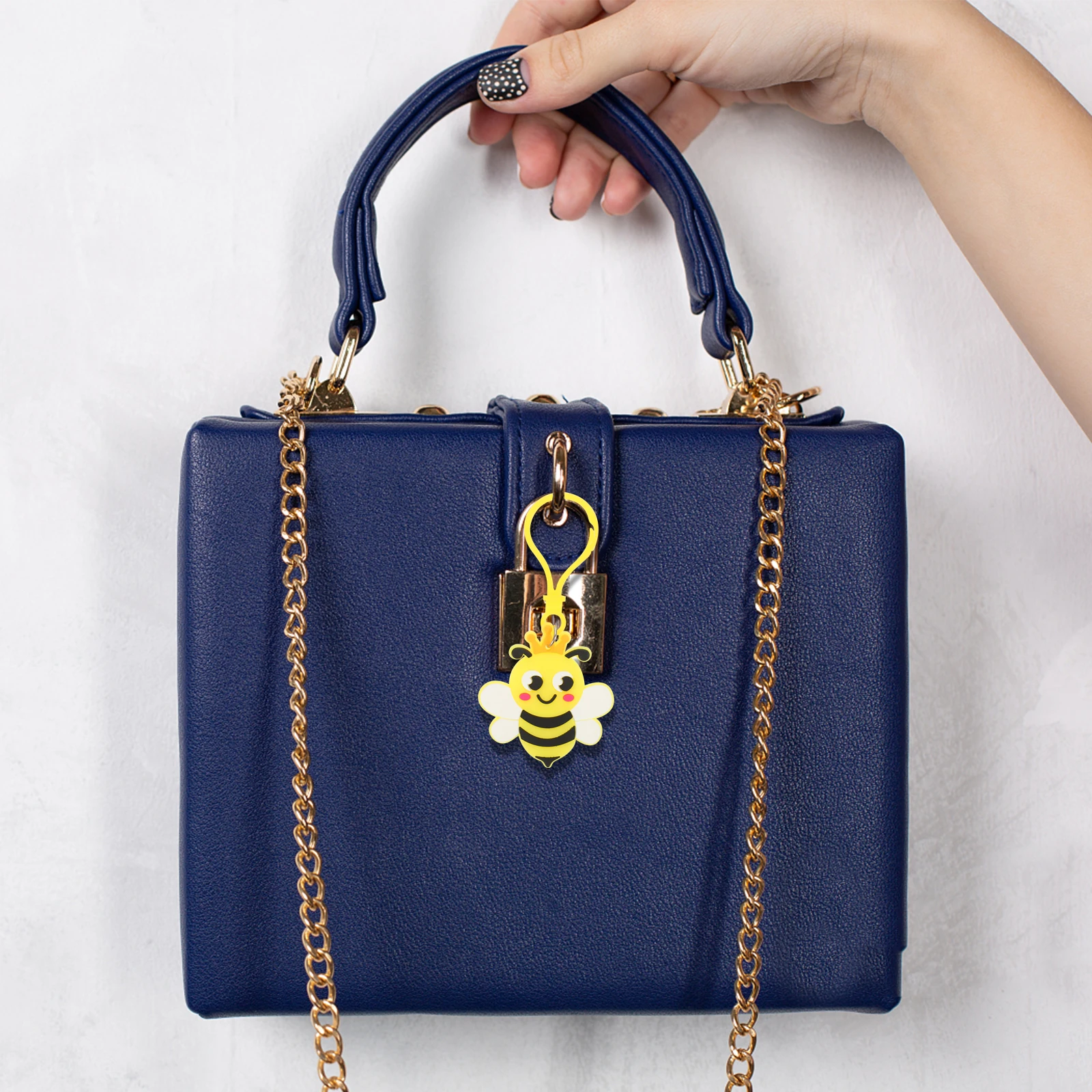 

24pcs Bee Keychains Cute Little Car Bag Party Decoration Gifts Charm Pendant Keychains for Women Bags Backpacks Wallets