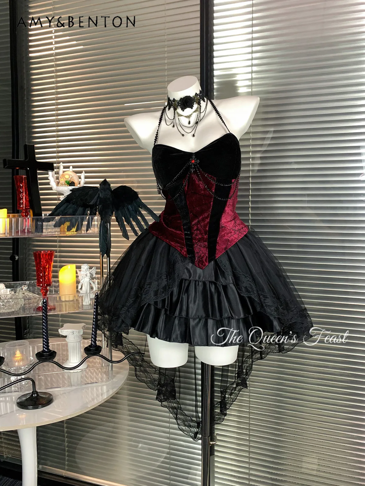 

Summer New Dark Gothic Subculture Style Women's Red Slim Top Black Short Trailing Skirt Versatile Bustle Neck Ring