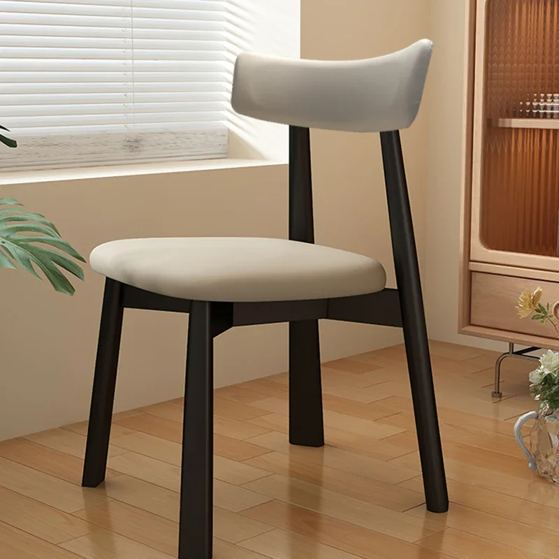 Nordic Solid Wood Dining Chairs Luxury European Designer Vintage Dining Chairs Trendy Black Muebles De Cocina Home Furniture