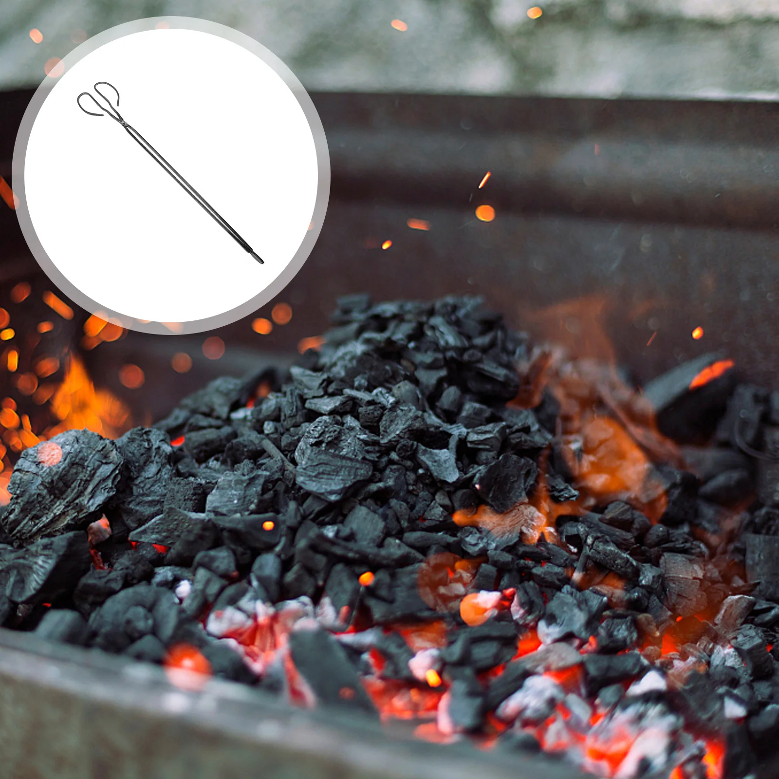 

1Pcs Long Fireplace Tong Premium Iron Charcoal Clamp Heavy Duty Metal Bbq Firewood Tong Outdoor Barbecue Charcoal Tweezer