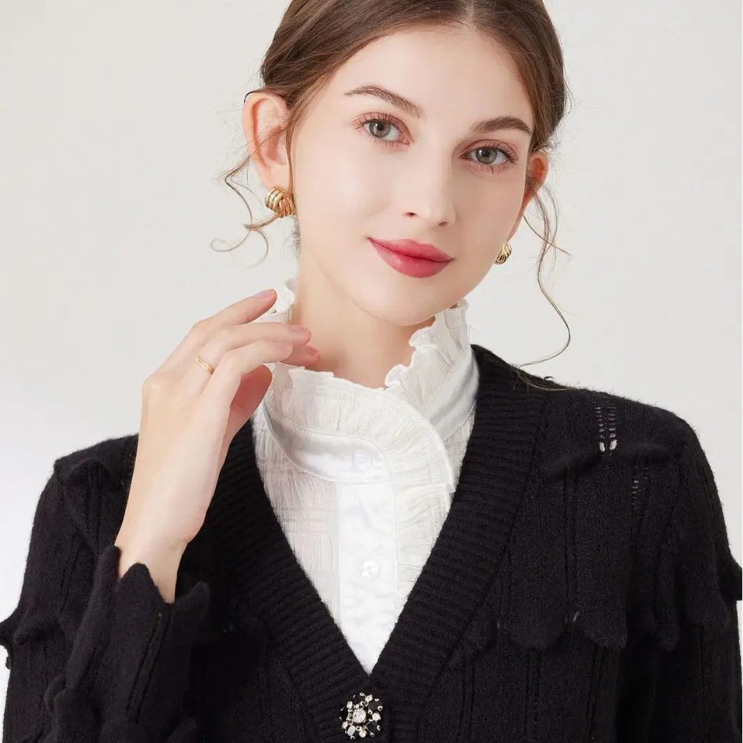 Womens Hollow Out Lapel Fake Collar Sweater Blouse Tops Shirt Detachable Collar Accessory Removable Half-Shirt False Collar