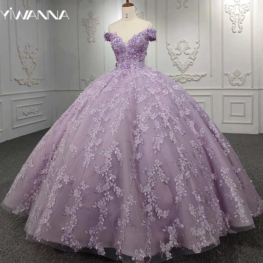 

Purple Off The Shoulder Quinceanrra Prom Dresses Glitter Sequins Beads Princess Long Lace Appliques Sweet 16 Dress Vestidos