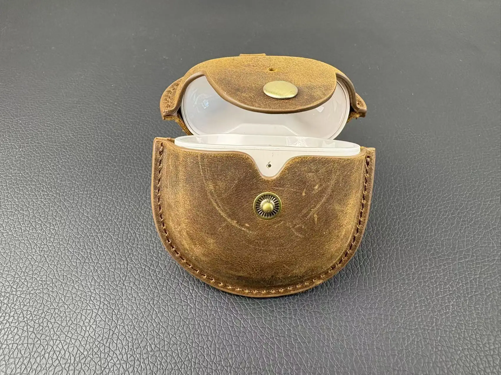 Vintage Light Luxury Advanced Personalized Crazy Horse Leather Bluetooth Earphone Case for Bose quietComfort Ultra 3/4
