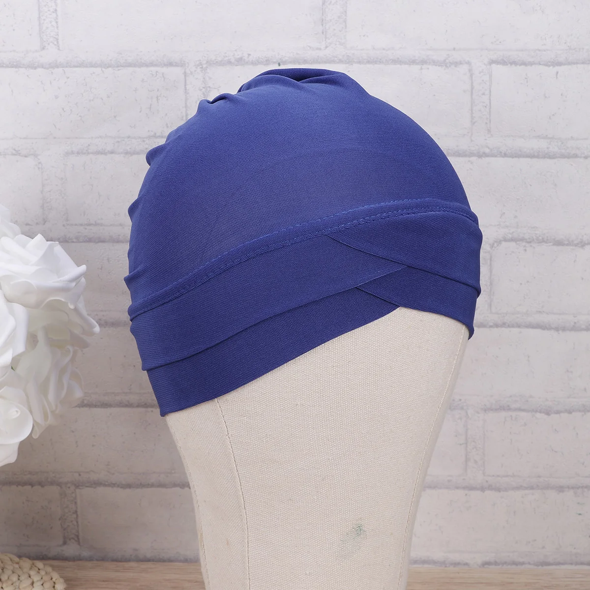 قبعة هندية عمامة من الكتان البيج قابلة للتنفس ومريحة ومتينة على طراز متقاطع للجبهة للبالغين كهدية لحفلات أعياد الميلاد وأعياد الميلاد