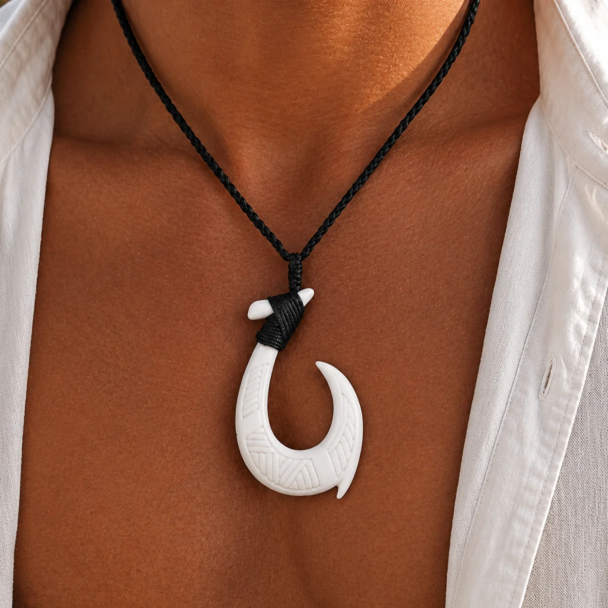 GX121 Handmade Men's Jewelry Primitive Tribes New Zealand Maori Pendant Yak Bone Fish Hook Choker Hawaii Necklace for Surfing