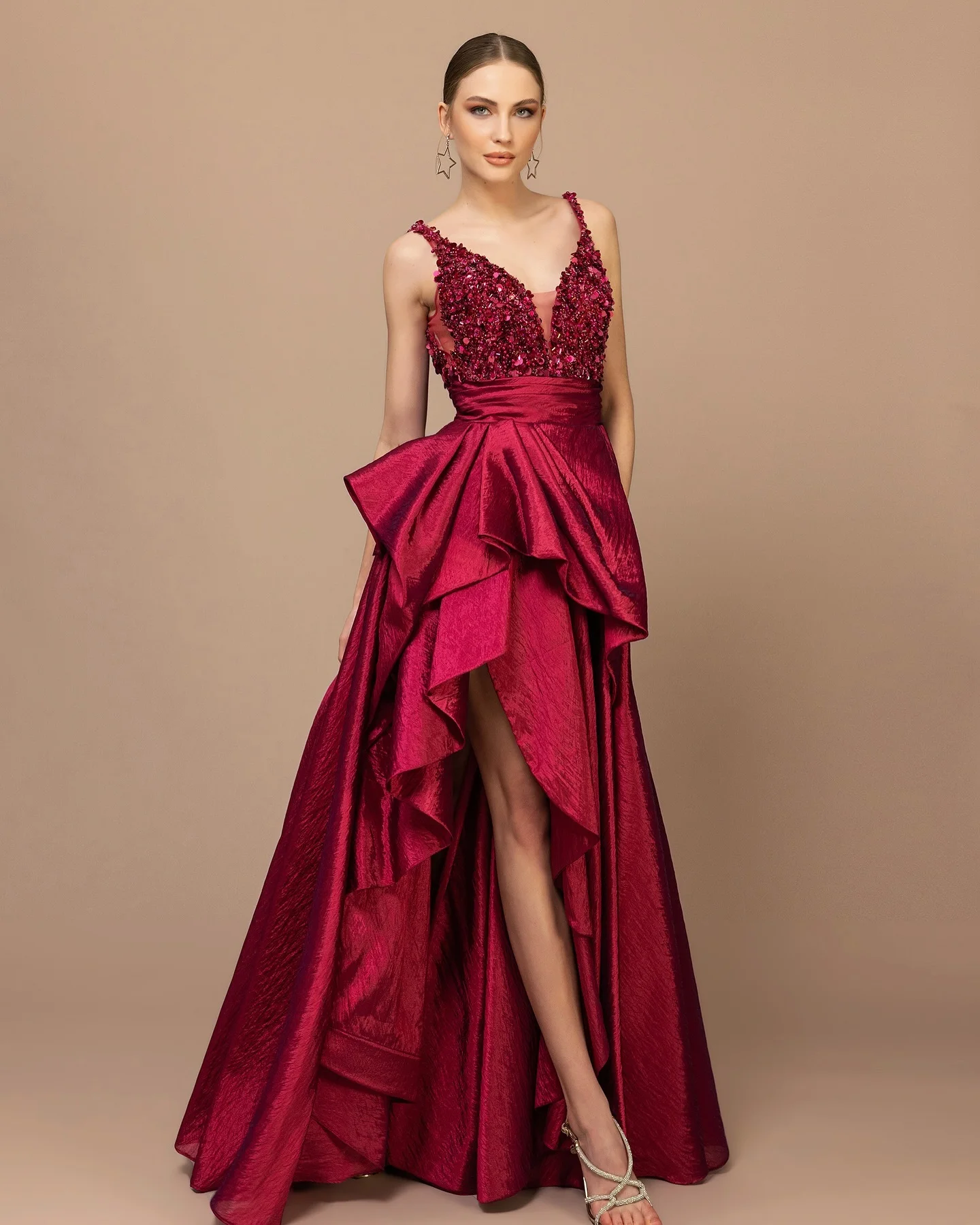 

Customized Temperament Satin Sequined Beading Evening Dresses Sexy Sleeveless V-Neck Celebrity Gowns Custom Size Prom