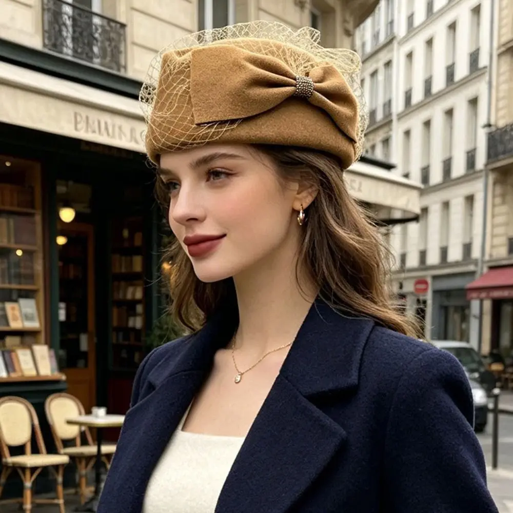Fashion French Style Bow Fedora Hat Elegant Fedoras Pillbox Hat Air Hostess Rhinestone Medicine Box Hat Autumn and Winter