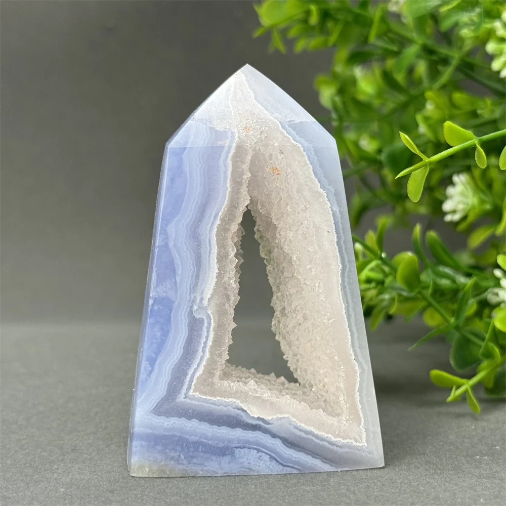 

Natural Blue Lace Agate Geode Obelisk Crystal Cluster Spiritual Energy Therapy Meditation Home Energy Feng Shui Ornaments Gift