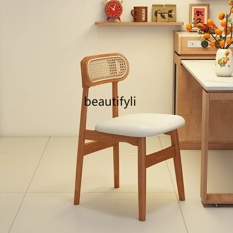 Q181  Nordic Solid Wood Rattan Dining Chair Home Hotel Dining Chair Backrest Cream Style Dining Chair Modern Bedroom