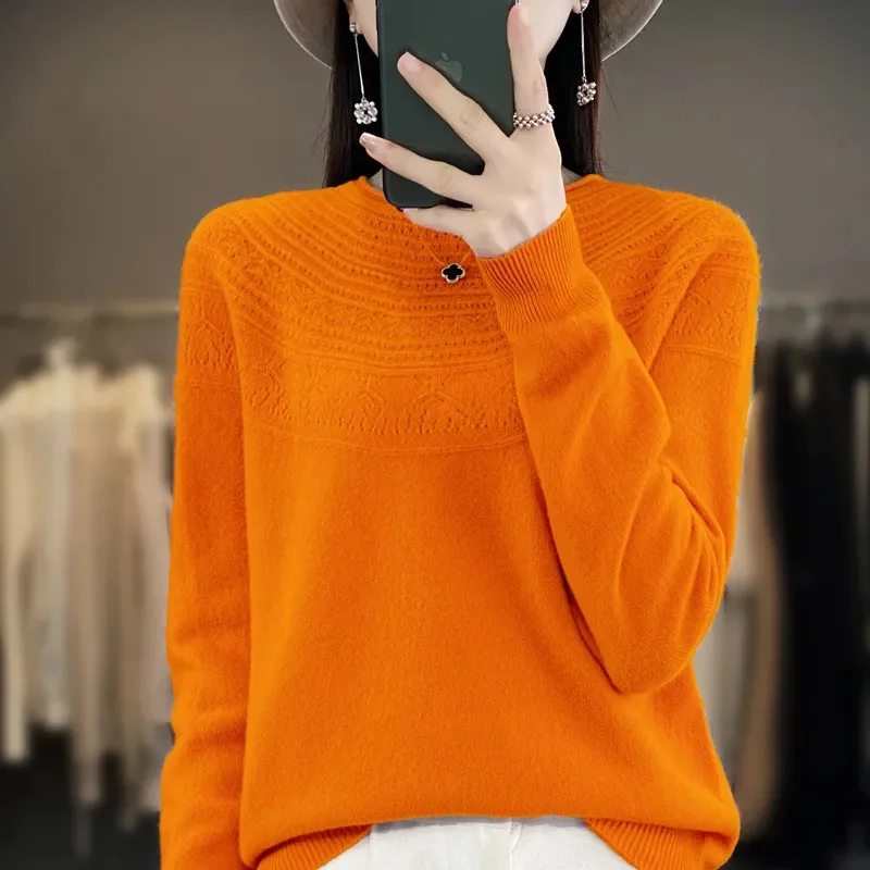 100% Merino Wool Knitted Sweater Autumn/Winter 2025 New Women's Round Neck Hollow Top Pullover Versatile Coat
