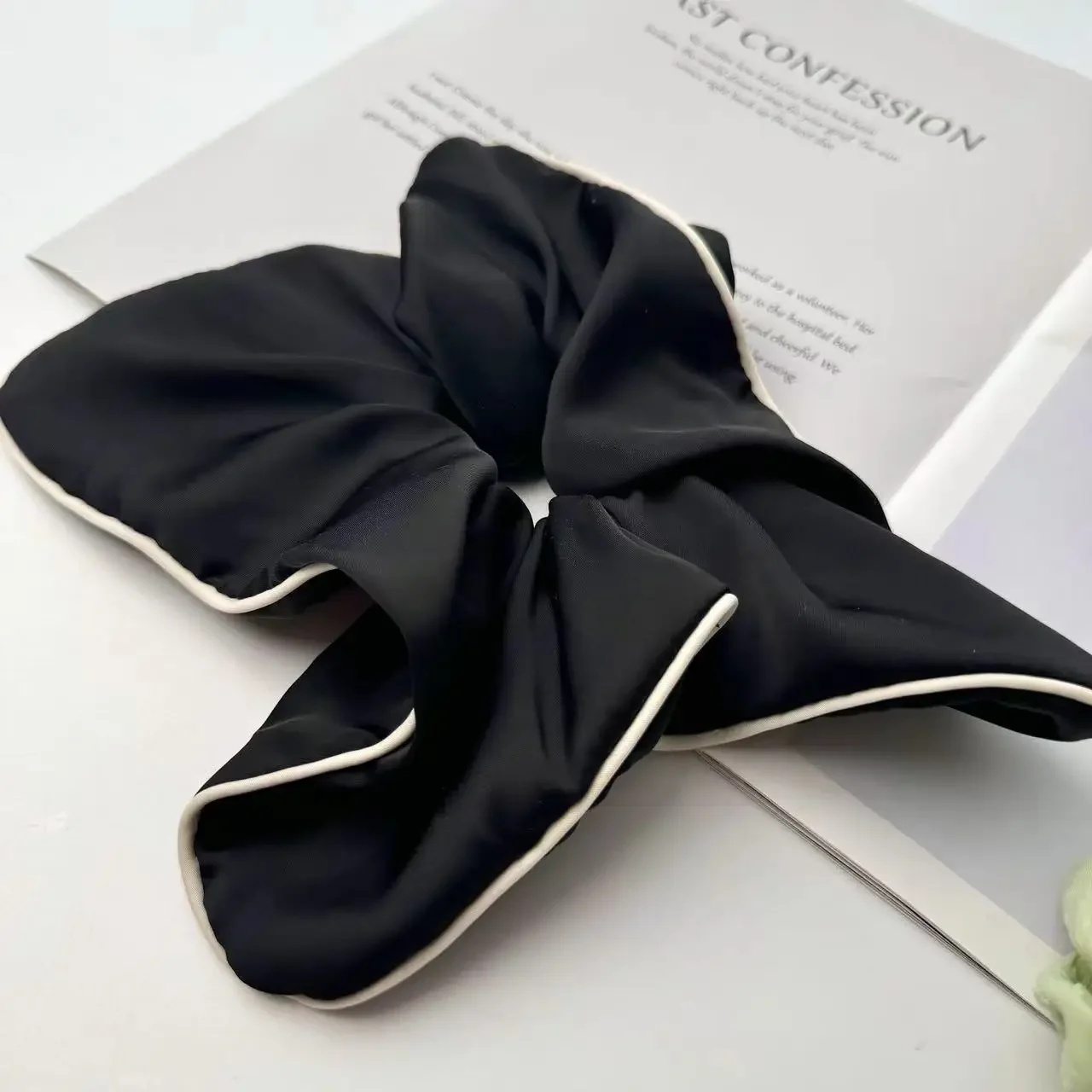 

Large Hair Scrunchies for Girls High-grade Satin Silk Large Size Fashion Hair Accessories for Girls and Women