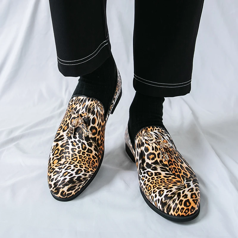 

European and American Leopard Print British Set Foot Loafers Fashionable Tassel Niche Bean Shoes Half Drag 652 Single Shoes 7652