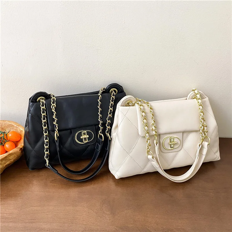 2024 New Single Shoulder Small Square Bag Women’s Chain Fashion Versatile Crossbody Trendy High-Looking Portable hand bag ladies