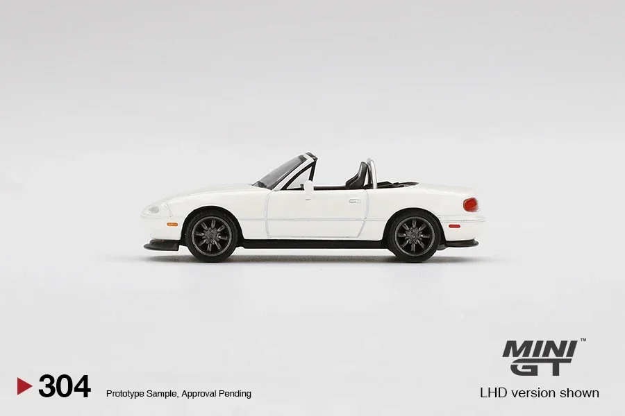 1:64  Miata MX-5 NA Tuned alloy die-cast simulation car model, boys\' toys,adult collection pieces,children\'s holiday gifts