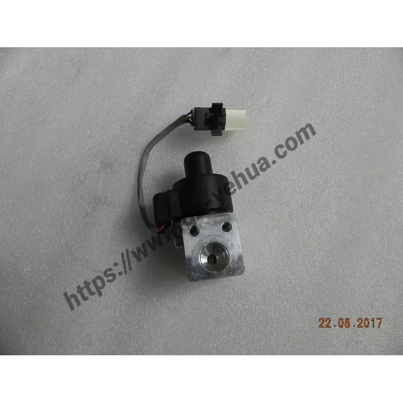 

BYD Seal U Song Plus Dm-i Ev 2021-2025 Electronic expansion valve e6H-8106111A Original Car Accessories Para Auto Tools