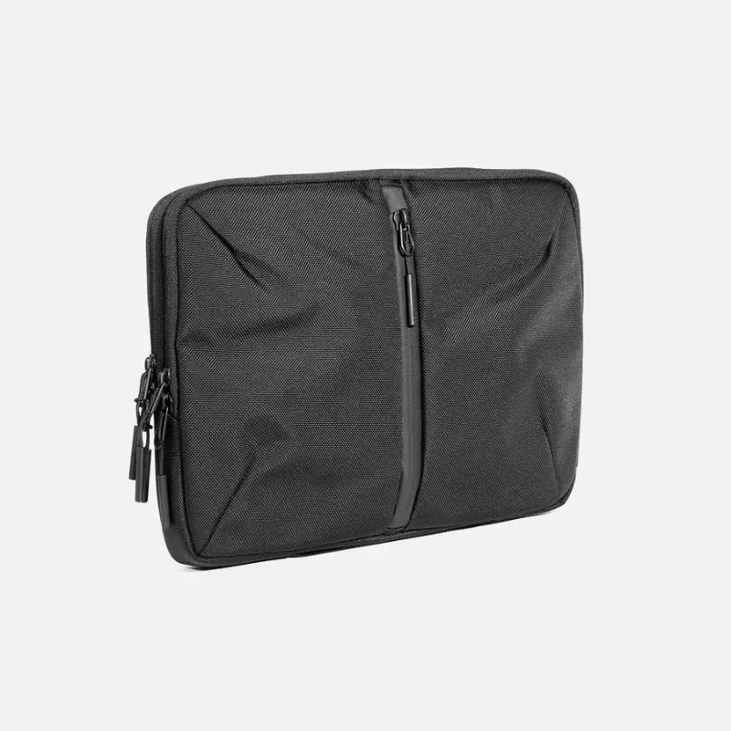 funda-organizadora-para-portatil-de-viaje-de-16-pulgadas-marca-aer-tech-fabricada-en-cordura-y-nailon-resistente-al-agua-con-cremallera-ykk-y-multiples-compartimentos-ideal-para-llevar-en-el-trabajo