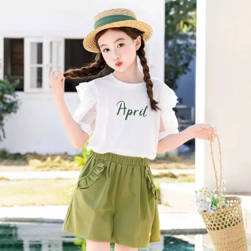 

Girls Suit2026New summer outfit for older girls, stylish and made of pure cottonTT-shirt and Shorts Two-Piece Set