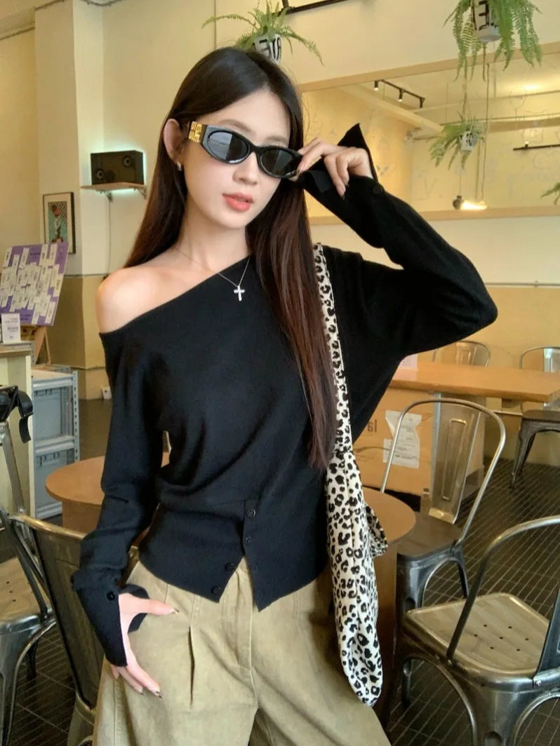 

Sweaters Jumpers Pullovers Womens Fall 2025 Fashion Woman Jerseys Black Destroyed Edge Concert Daily Festival Alternative Rock