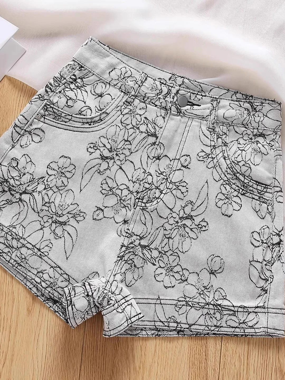 Pantaloncini di jeans ricamati jacquard americani Estate da donna Nuova vita alta Gamba larga ampia A-line Hotpants Grigio Cowboy Short Panys