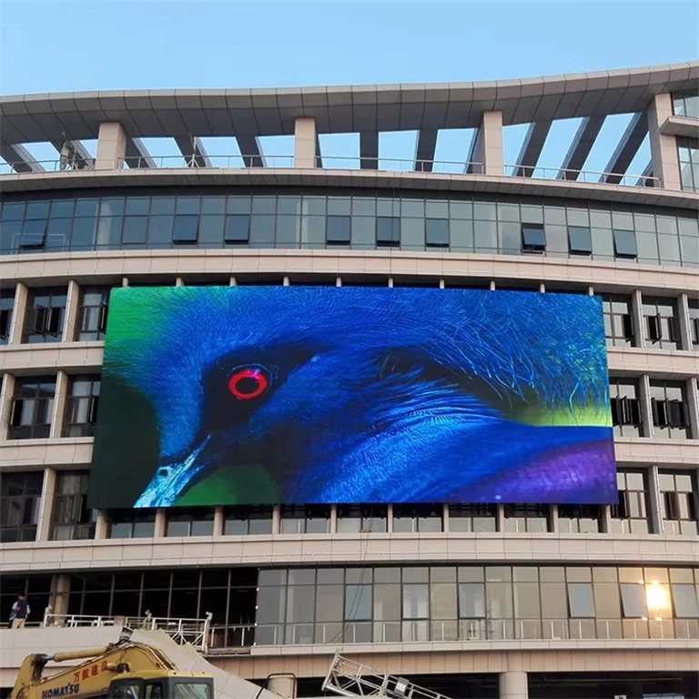 لوحات عرض LED مع تركيب ثابت للإشارات الرقمية P4 عالية السطوع IP65 مقاومة للماء في الهواء الطلق