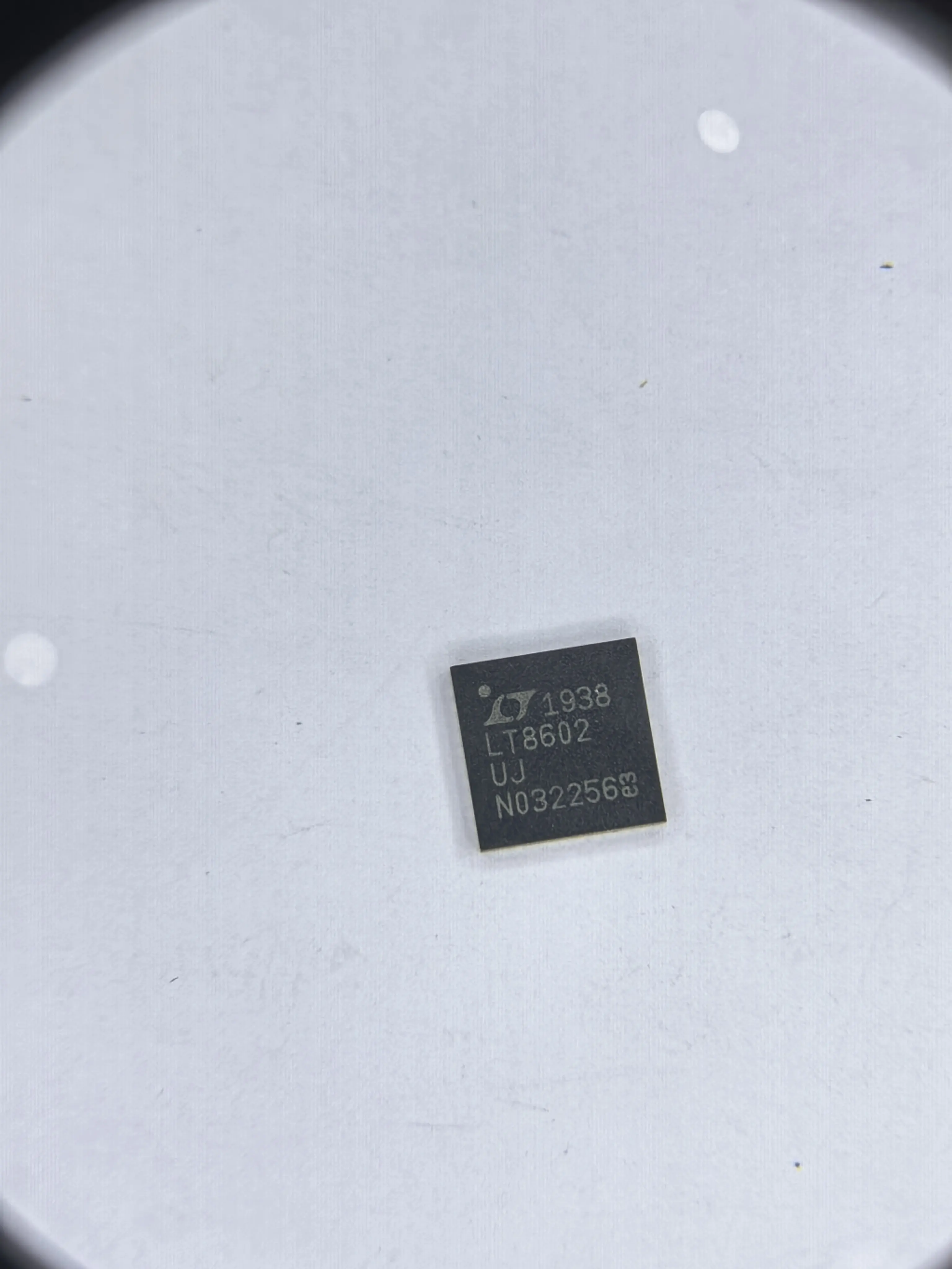 LT8602EUJ LT8602IUJ LT8602 - 42V Quad Monolithic Synchronous Step-Down Regulator