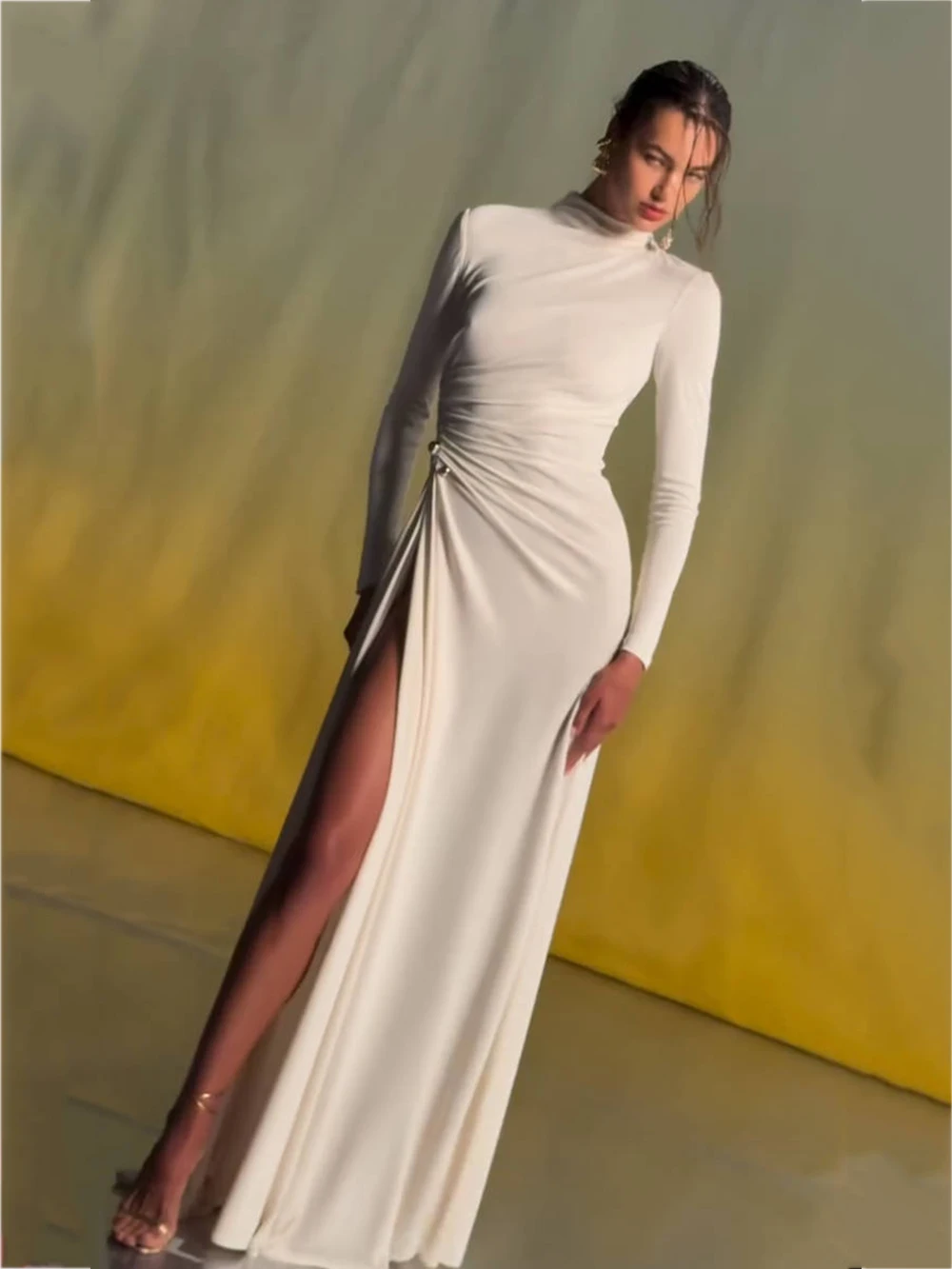 الخريف والشتاء الملابس النسائية الآسيوية الجديدة الأبيض مثير بأكمام طويلة المعادن مزدوجة الكرة عالية الشق فستان للنساء #5