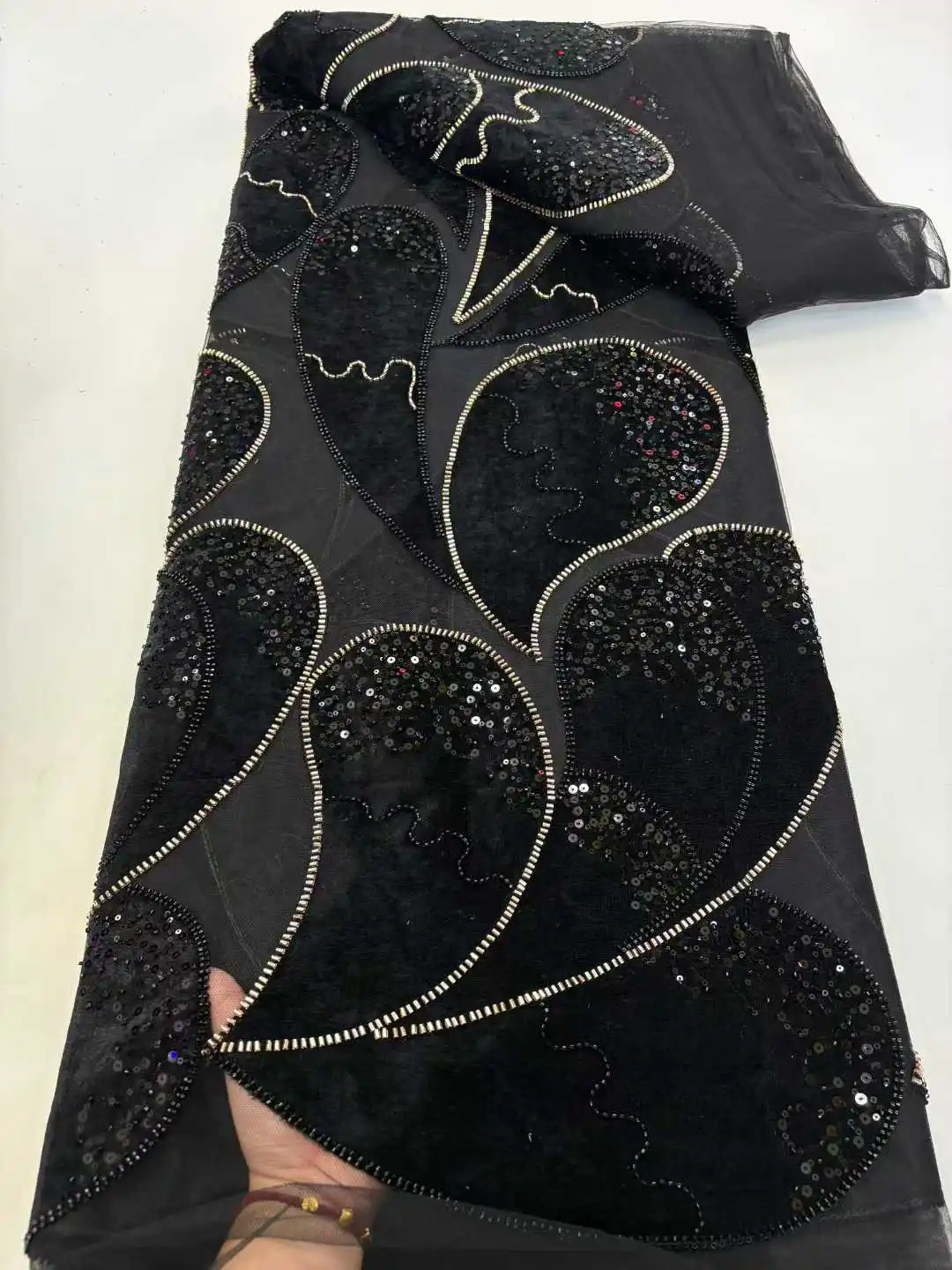 African Velvet Lace Fabric 2025 High Quality Nigeria Sequins French Velvet Lace Fabric for Party Wedding Dress Sew Cloth SZ1801