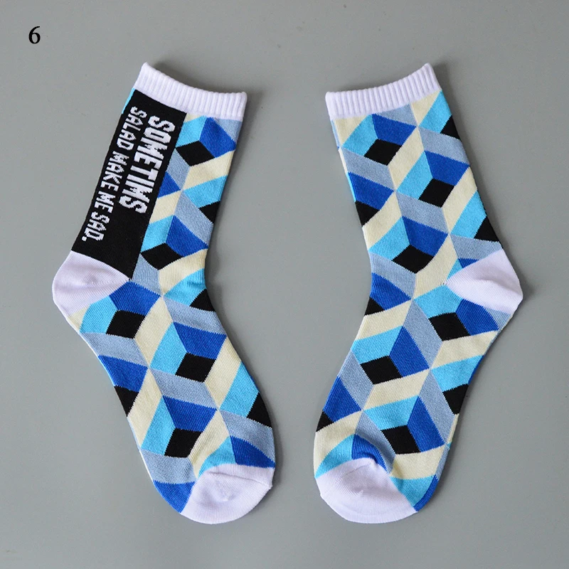 Fashion Printed Women Socks Colorful Cartoon Cotton Socks Mid Tube Socks Personalized Creative Casual Winter Warm Thick Socks