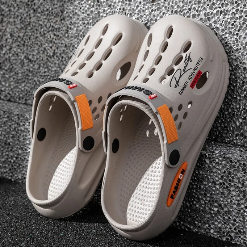 

HOT 2026 Summer Clogs Sandals 47 Men Clogs EVA Slippers Soft Sole Breathable Beach Slippers Men Home Slippers Outdoor Antiskid Slippers