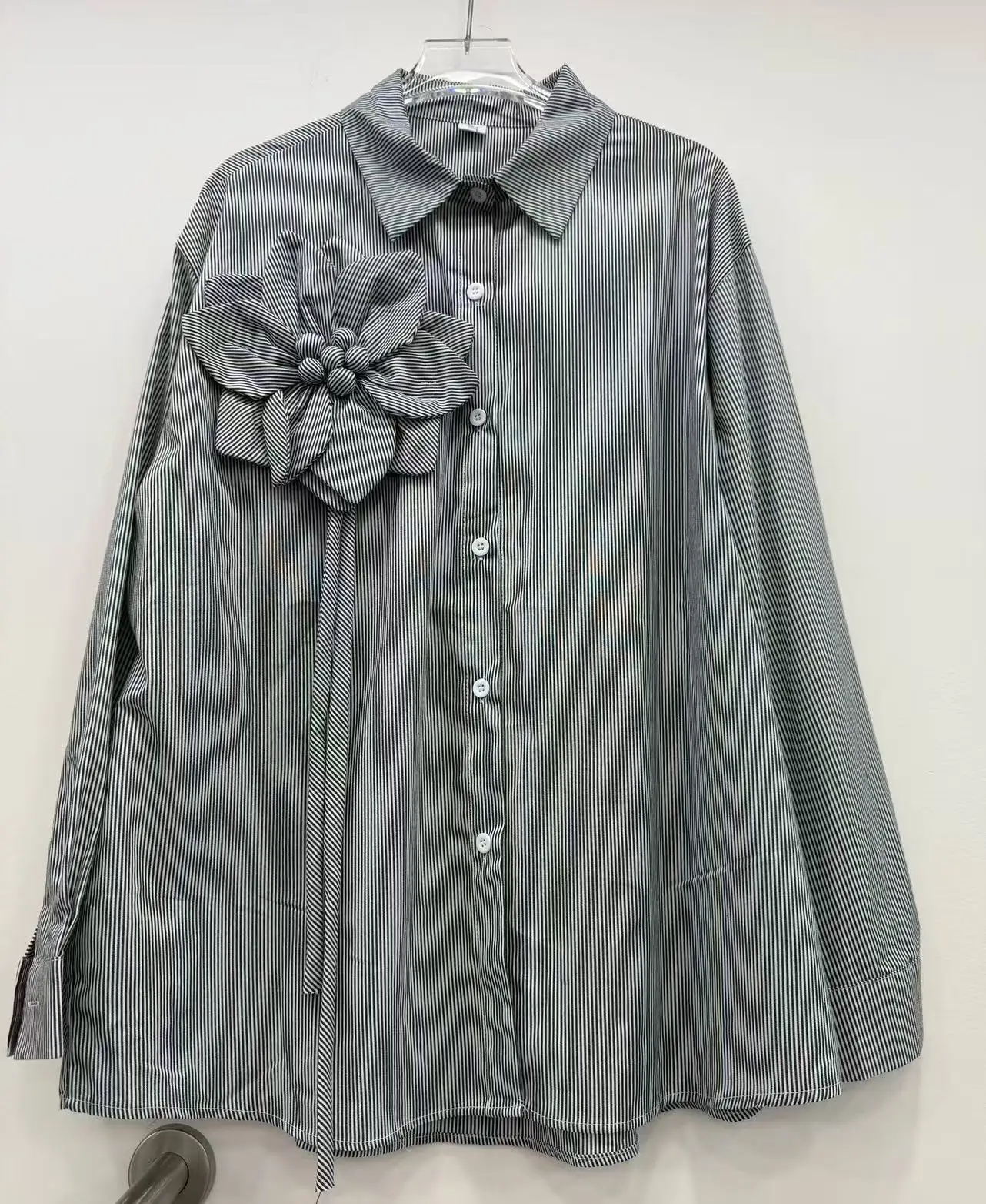 Nieuw in grote bloemen borduurwerk katoenen streep shirts blouses voor dames met lange mouwen losse casual zoete chique tops blusas