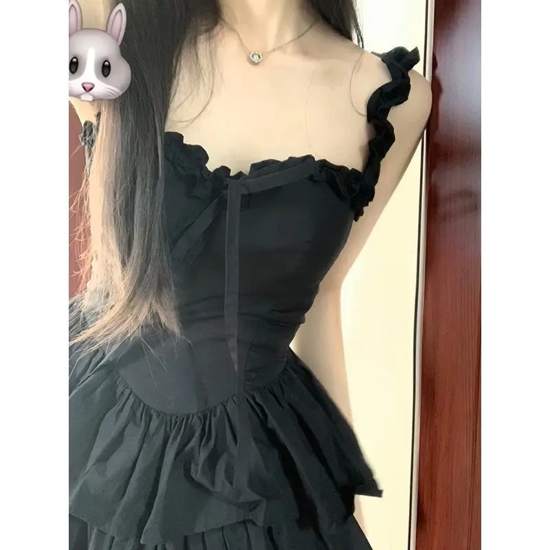 

Strap Dress Children's Summer Niche Design Sense Temperament A-line Look Thin Pong Hepburn Little Black Dress