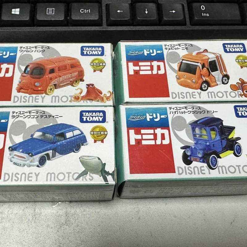 ทาคาระ โทมี่ โทมิก้า ฟินดิ้ง นีโม่ โดรี โมเดลรถอัลลอยด์ ของขวัญวันเกิดสำหรับเด็ก ของเล่นสะสม