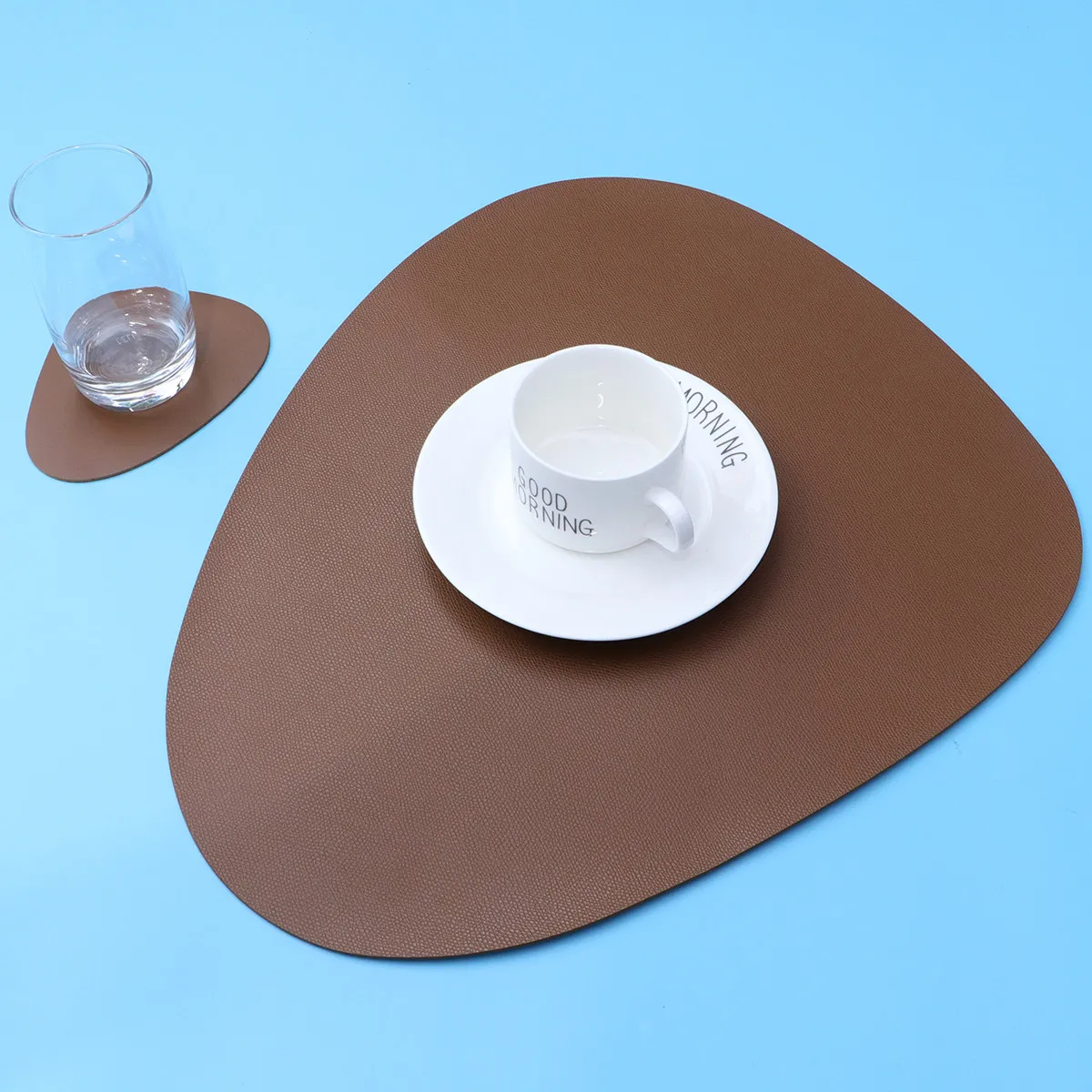 2Pcs Nordic Style PU Placemats Table Protectors Hollow Design Scratch Proof Stain Resistant Dish Mats for Family